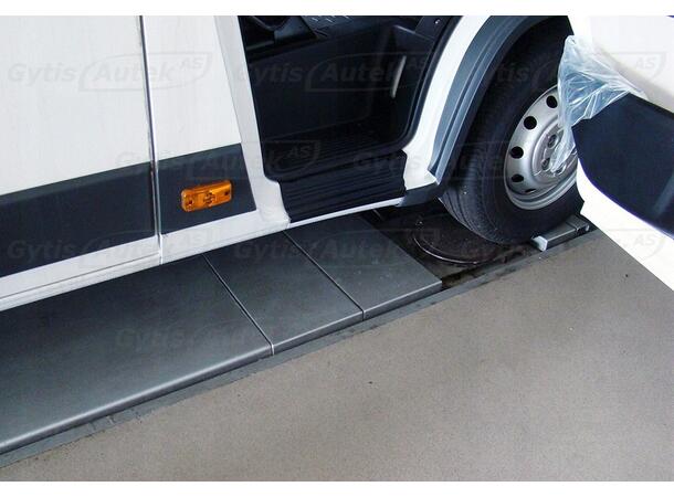 Innstigningslister i plast til Peugeot Boxer 2006-> | gytisautek.no